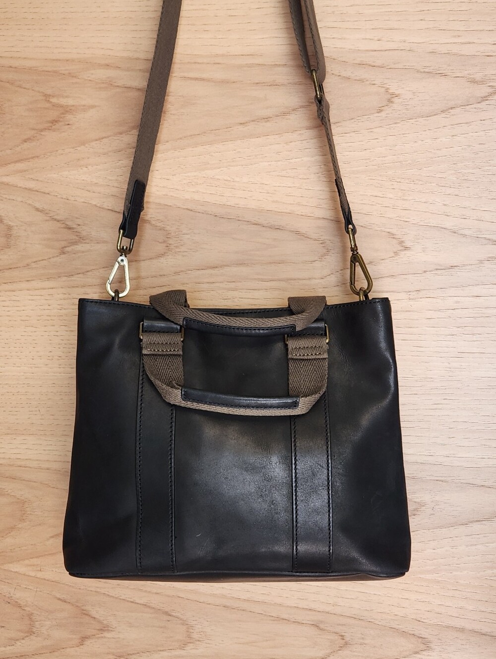 FEED PROJECTS BLACK LEATHER CONVERTIBLE CROSSBODY WORK BAG OLIVE GREEN WEBBING